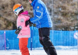 It's time for your first lesson on the board. The perfect chence is in Folgarida during one of the private snowboarding lessons for kids and adults for all levels. 