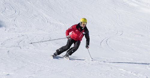 Privé skilessen voor volwassenen van alle niveaus met G'Lys Les Paccots Privé skilessen voor volwassenen van alle niveaus met G'Lys Les Paccots.
