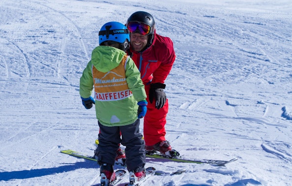 Obersaxen Mundaun - Kids Ski Lessons (3-7 y.) for Beginners - Half Day
