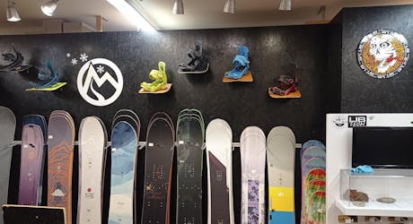 Image of Ski Rental Snowlimit Shop Andermatt.