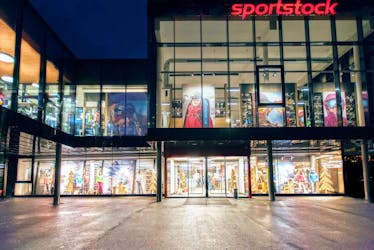 Modern and bright facade of the Rental shop Sport Stock Kaltenbach.