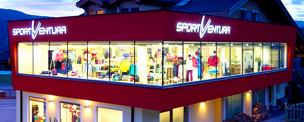 View of the Ski Rental Sport Ventura Cavalese Alpe Cermis from outside.