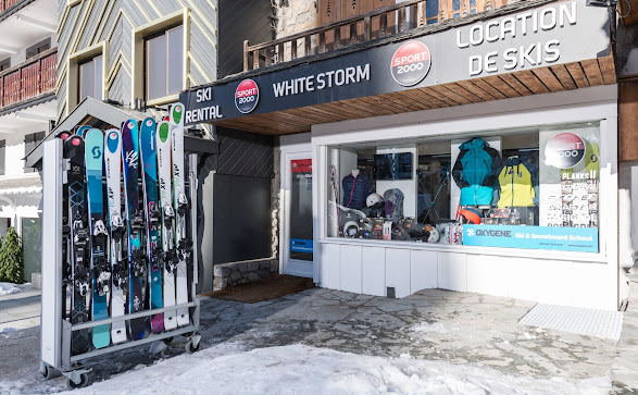 The outside of Ski Rental Sport 2000 White Storm Courchevel 1850.