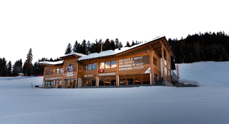 La tienda de alquiler de esquís 1.4 Sport Center Marilleva.