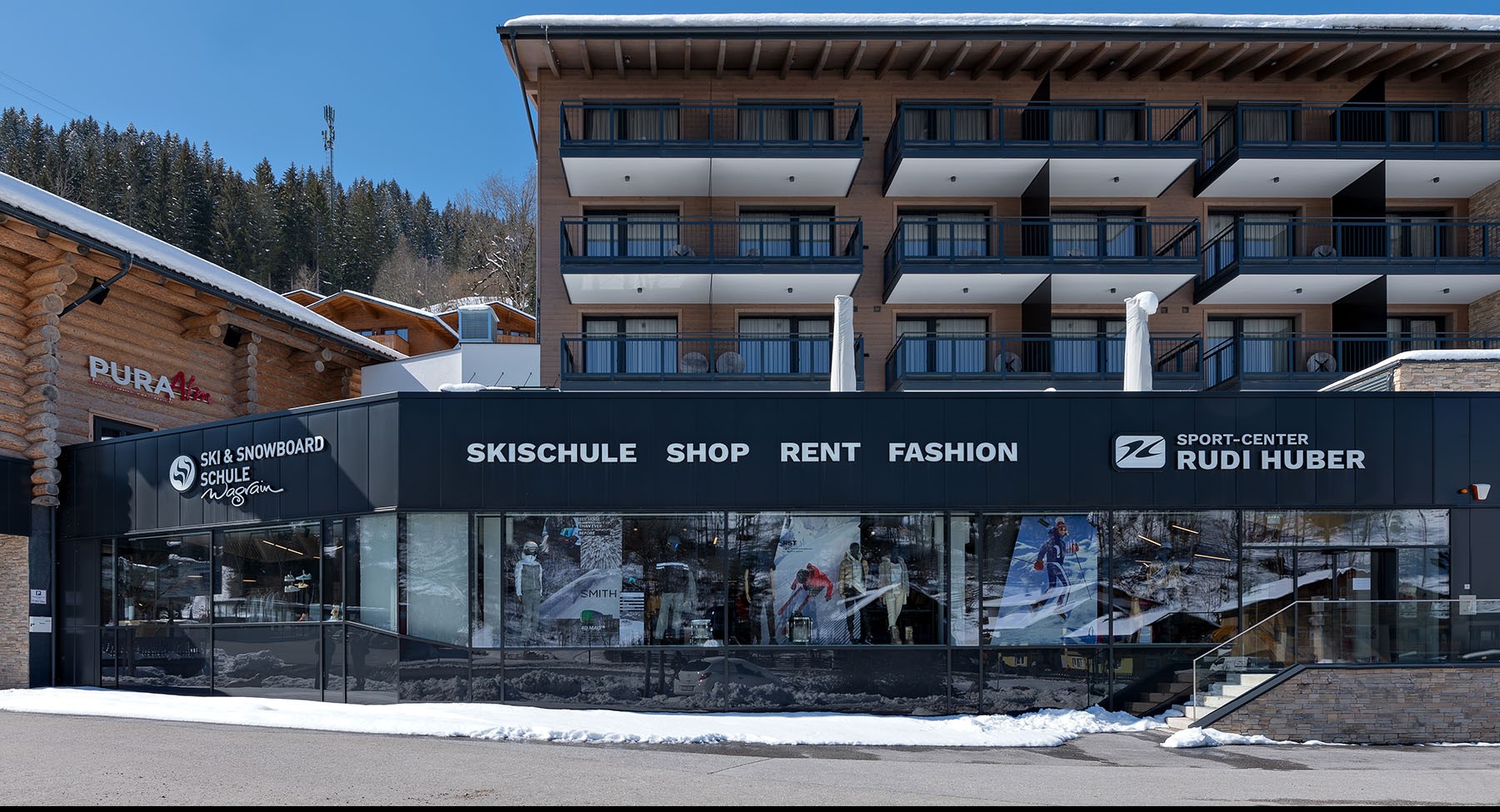 Outside of Ski Rental Flagshipstore Grafenberg Wagrain.