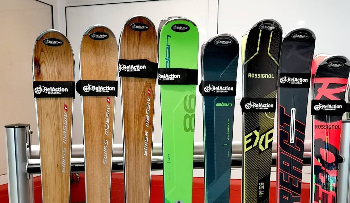 Voorbeeld van ski's van de skiverhuur RelAction Leukerbad.