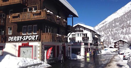 Outside of the Ski Rental Derby-Sport Saas-Almagell.