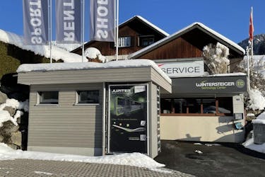 De buitenkant van skiverhuur Skiservice-Center Wildhaus.
