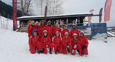 Team members from Ski Rental Skischule Glungezer - Tulfes in fron of the rental shop.
