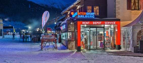 Imagen del exterior de la tienda de alquiler de esquís Intersport Arlberg - Galzigbahn.